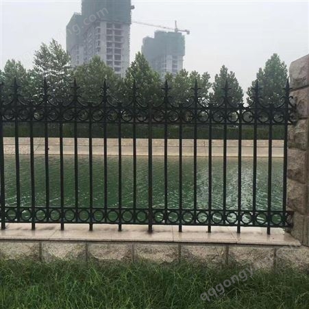广州普罗盾厂家直发 铸铁防护栏 学校铁艺围墙 可定制锌钢小区栅栏
