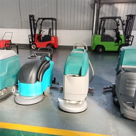 驾驶式洗扫一体机工作效率高 驾驶式双刷洗地机 电动洗地机